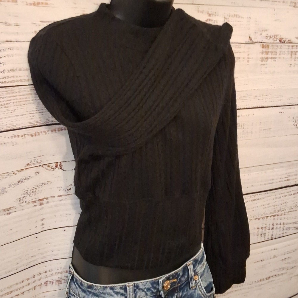BAND OF THE FREE BOG COLLECTIVE Black ⚫️ long sleeved sweater NWT